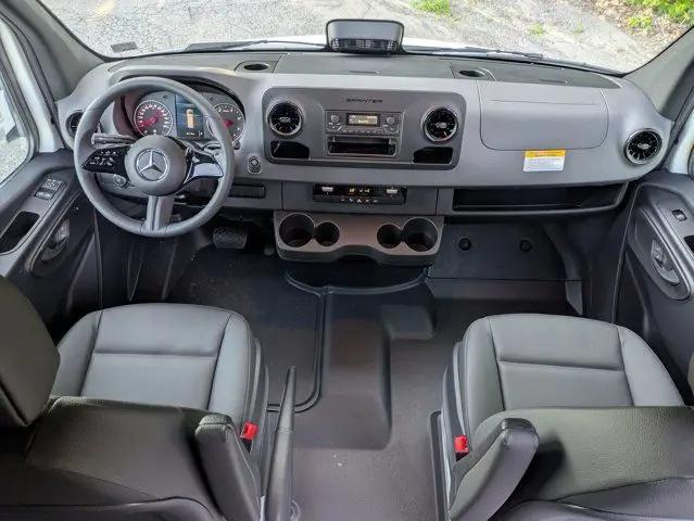 2025 Mercedes-Benz Sprinter 2500 Standard Roof 4-Cyl Diesel