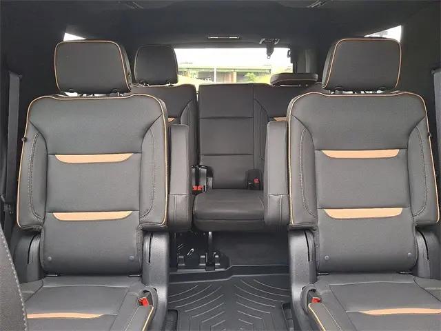 2023 GMC Yukon 4WD AT4
