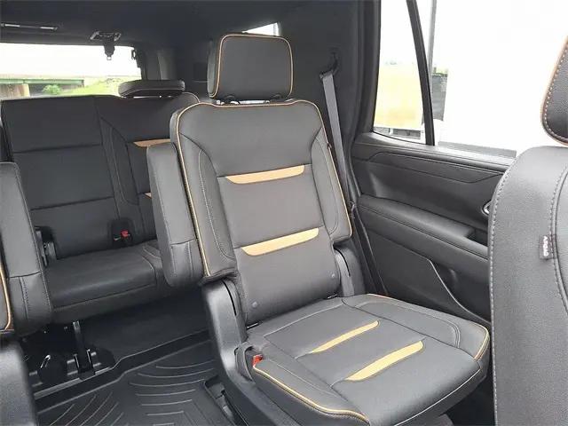 2023 GMC Yukon 4WD AT4