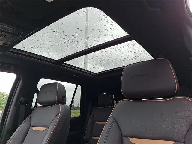 2023 GMC Yukon 4WD AT4