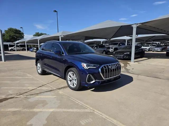 2025 Audi Q3 Premium 45 TFSI S line quattro Tiptronic