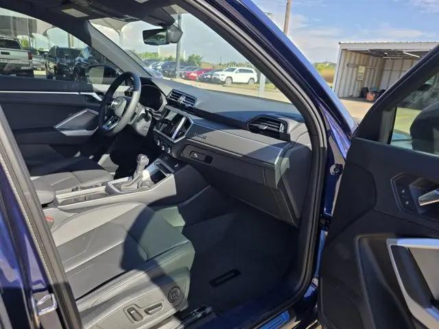 2025 Audi Q3 Premium 45 TFSI S line quattro Tiptronic