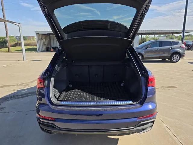 2025 Audi Q3 Premium 45 TFSI S line quattro Tiptronic