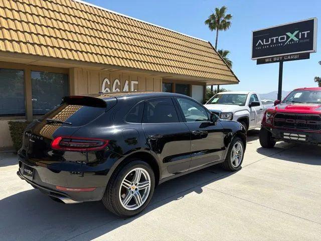 2017 Porsche Macan Base