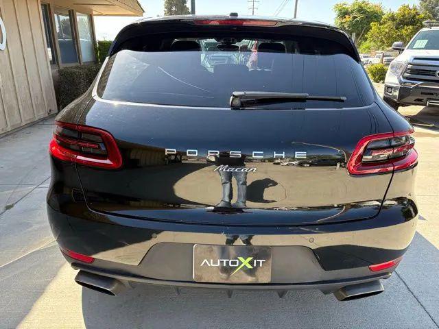 2017 Porsche Macan Base