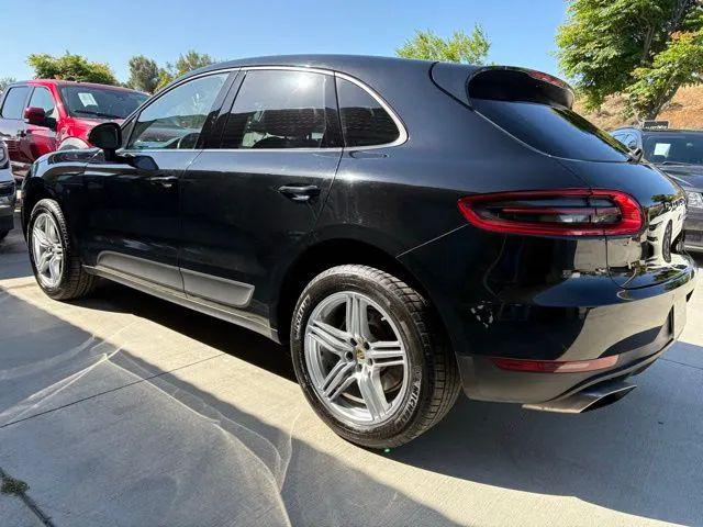 2017 Porsche Macan Base