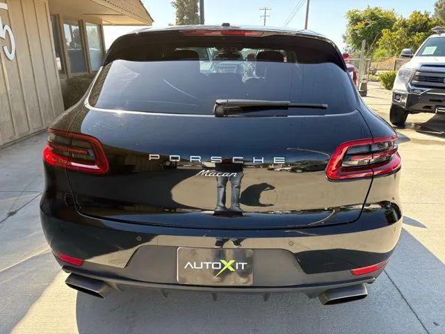 2017 Porsche Macan Base