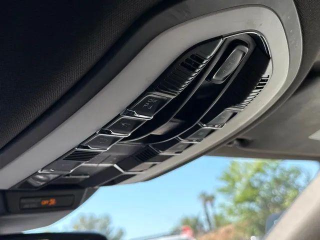 2017 Porsche Macan Base
