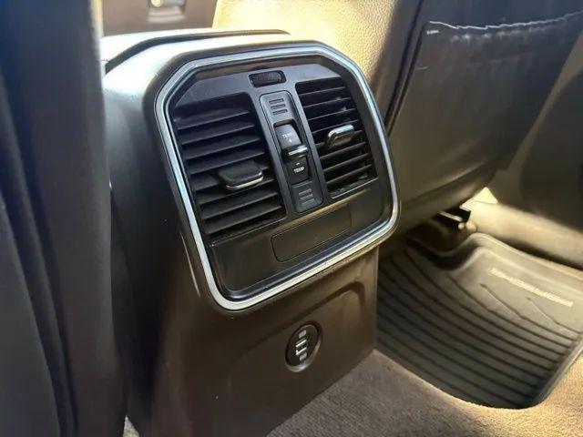 2017 Porsche Macan Base