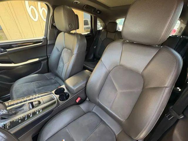 2017 Porsche Macan Base
