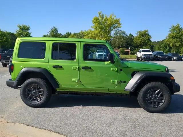2025 Jeep Wrangler 4-Door Summit 4x4