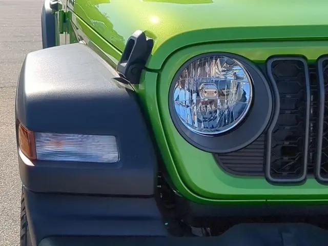 2025 Jeep Wrangler 4-Door Summit 4x4