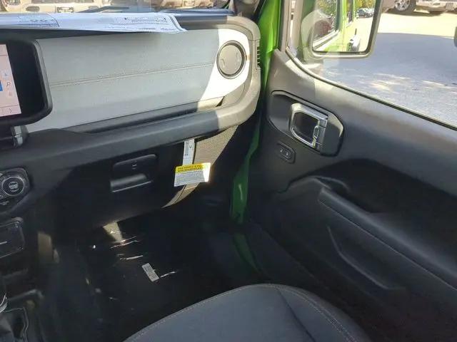 2025 Jeep Wrangler 4-Door Summit 4x4