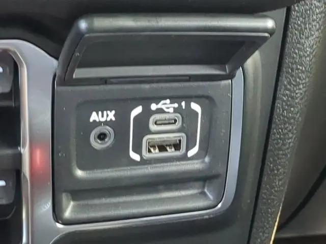 2025 Jeep Wrangler 4-Door Summit 4x4