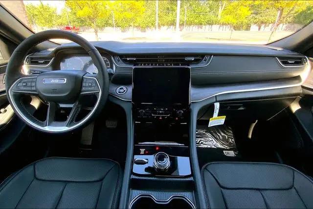 2025 Jeep Grand Cherokee Limited 4x4