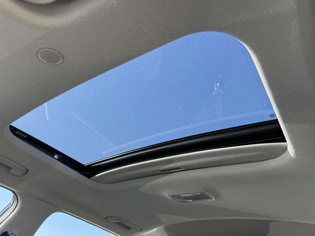 2025 Hyundai Venue SEL - Photo 9