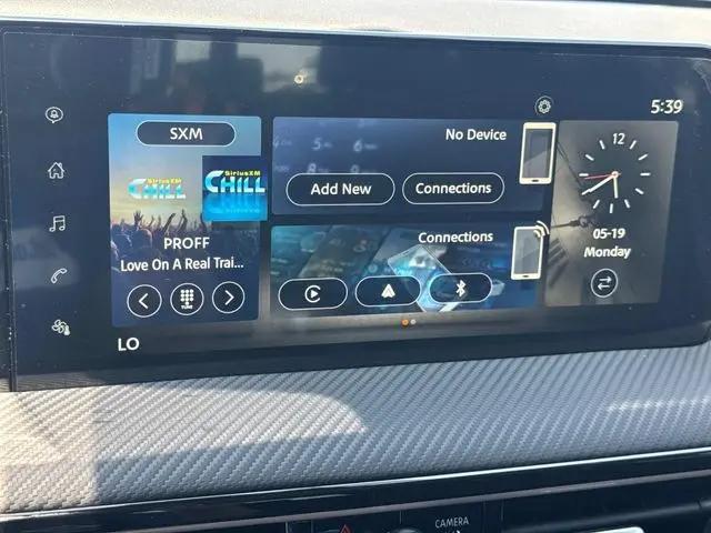 2025 Nissan Kicks SR FWD