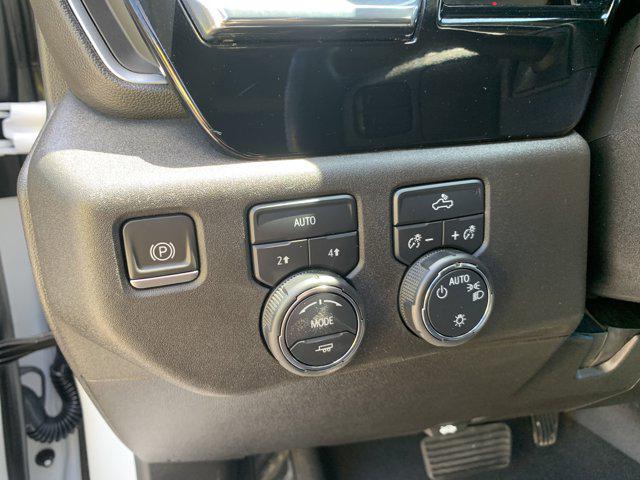 2023 Chevrolet Silverado 1500 4WD Crew Cab Standard Bed LT