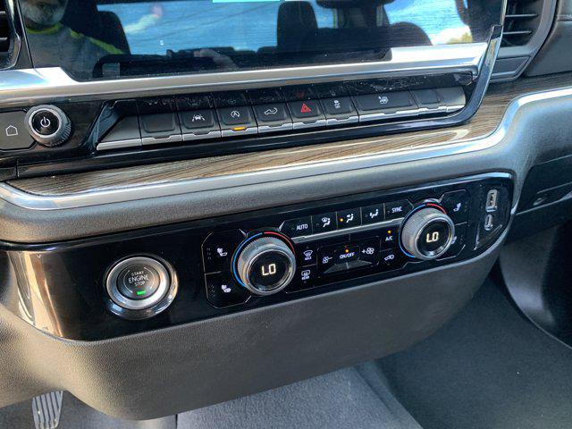 2023 Chevrolet Silverado 1500 4WD Crew Cab Standard Bed LT