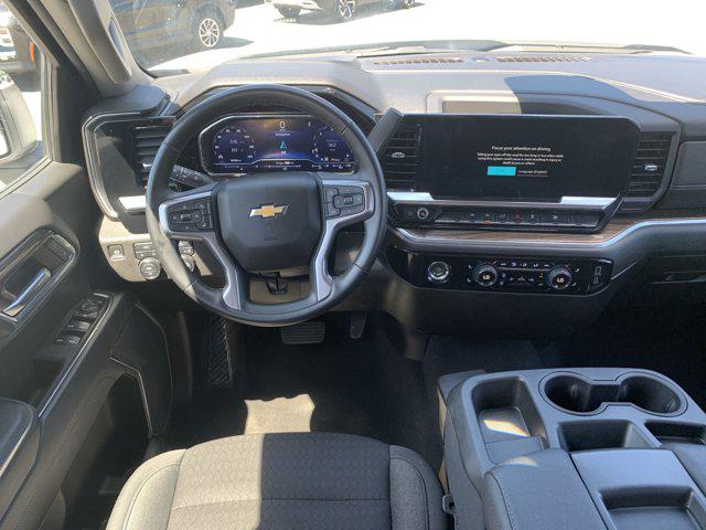 2023 Chevrolet Silverado 1500 4WD Crew Cab Standard Bed LT