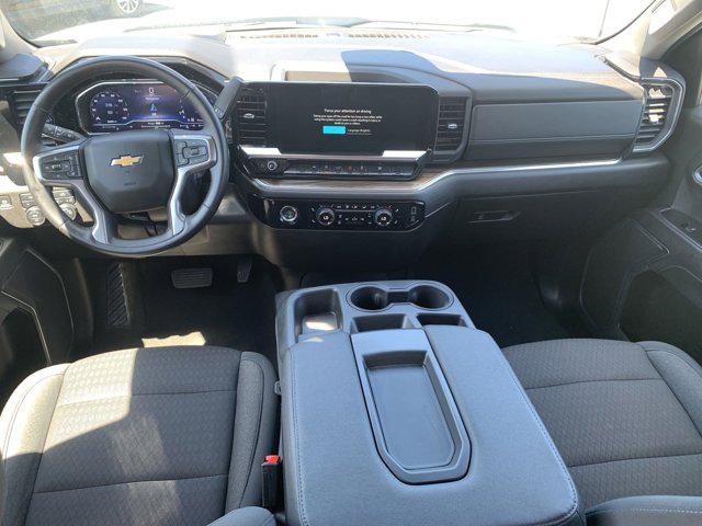 2023 Chevrolet Silverado 1500 4WD Crew Cab Standard Bed LT