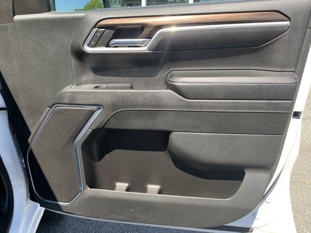 2023 Chevrolet Silverado 1500 4WD Crew Cab Standard Bed LT