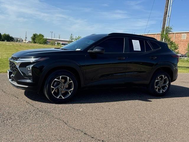 2024 Chevrolet Trax FWD LT