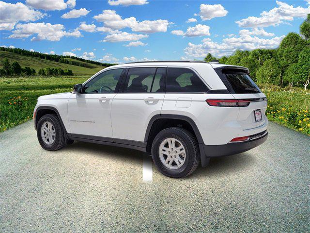 2024 Jeep Grand Cherokee Laredo 4x2