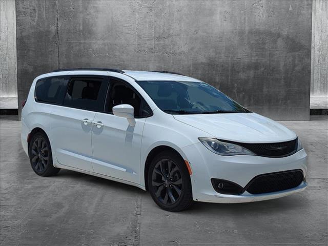 2019 Chrysler Pacifica Touring L Plus