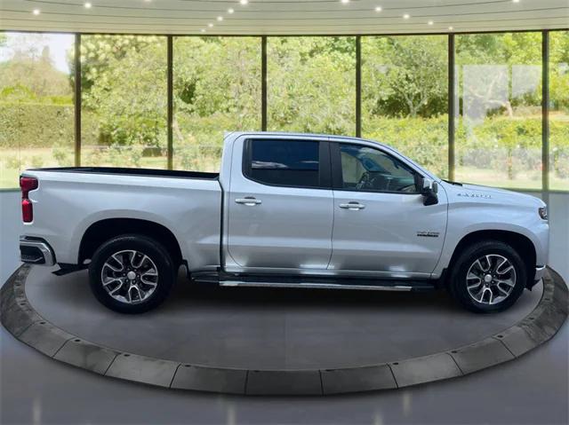 2020 Chevrolet Silverado 1500 2WD Crew Cab Short Bed LT