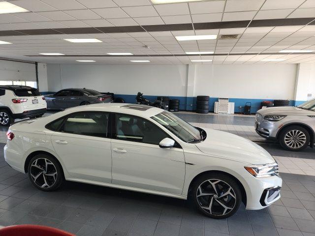 2021 Volkswagen Passat 2.0T R-Line