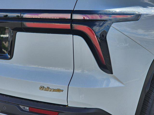 2025 Chevrolet Traverse FWD LT