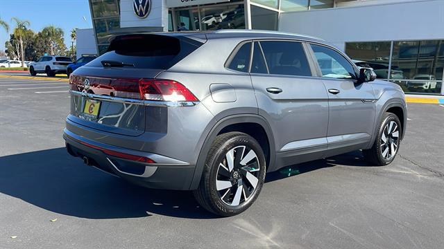 2025 Volkswagen Atlas Cross Sport 2.0T SE w/Technology