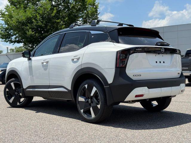 2025 Nissan Kicks SR FWD