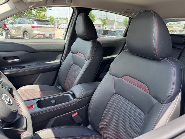 2025 Nissan Kicks SR FWD