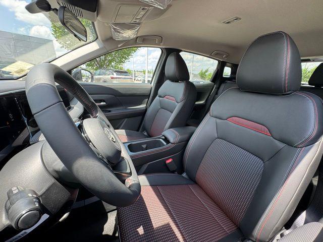 2025 Nissan Kicks SR FWD