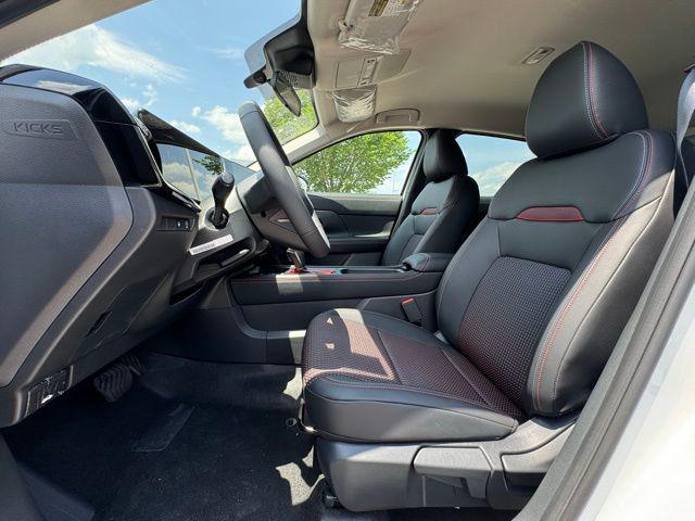 2025 Nissan Kicks SR FWD