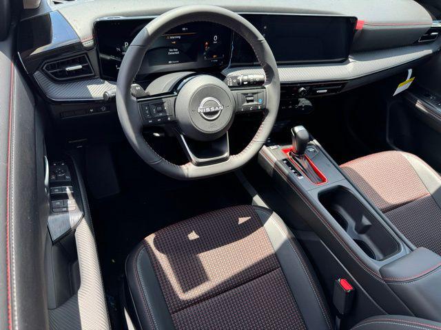 2025 Nissan Kicks SR FWD