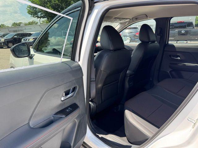 2025 Nissan Kicks SR FWD