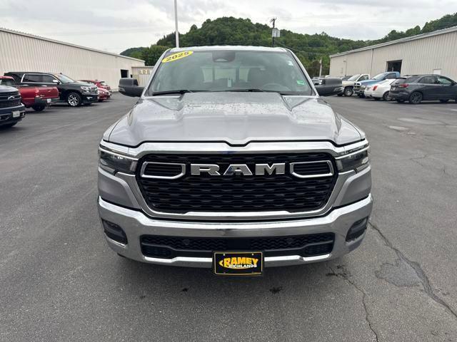 2025 Ram 1500 Big Horn Crew Cab 4x4 5'7" Box