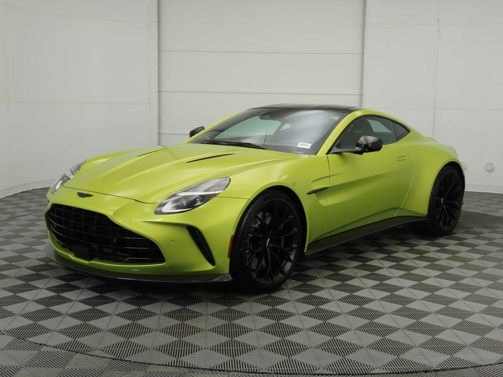 2025 Aston Martin Vantage Base's photo