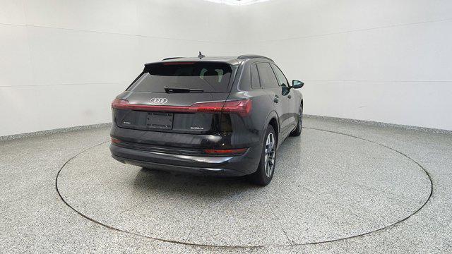 2021 Audi e-tron Premium quattro