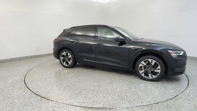 2021 Audi e-tron Premium quattro
