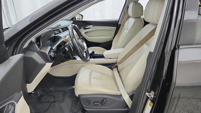 2021 Audi e-tron Premium quattro