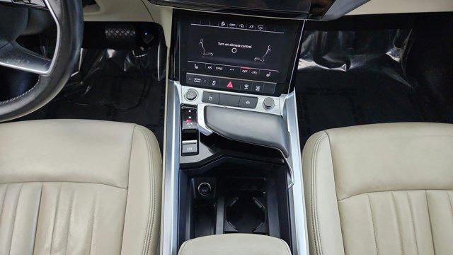 2021 Audi e-tron Premium quattro