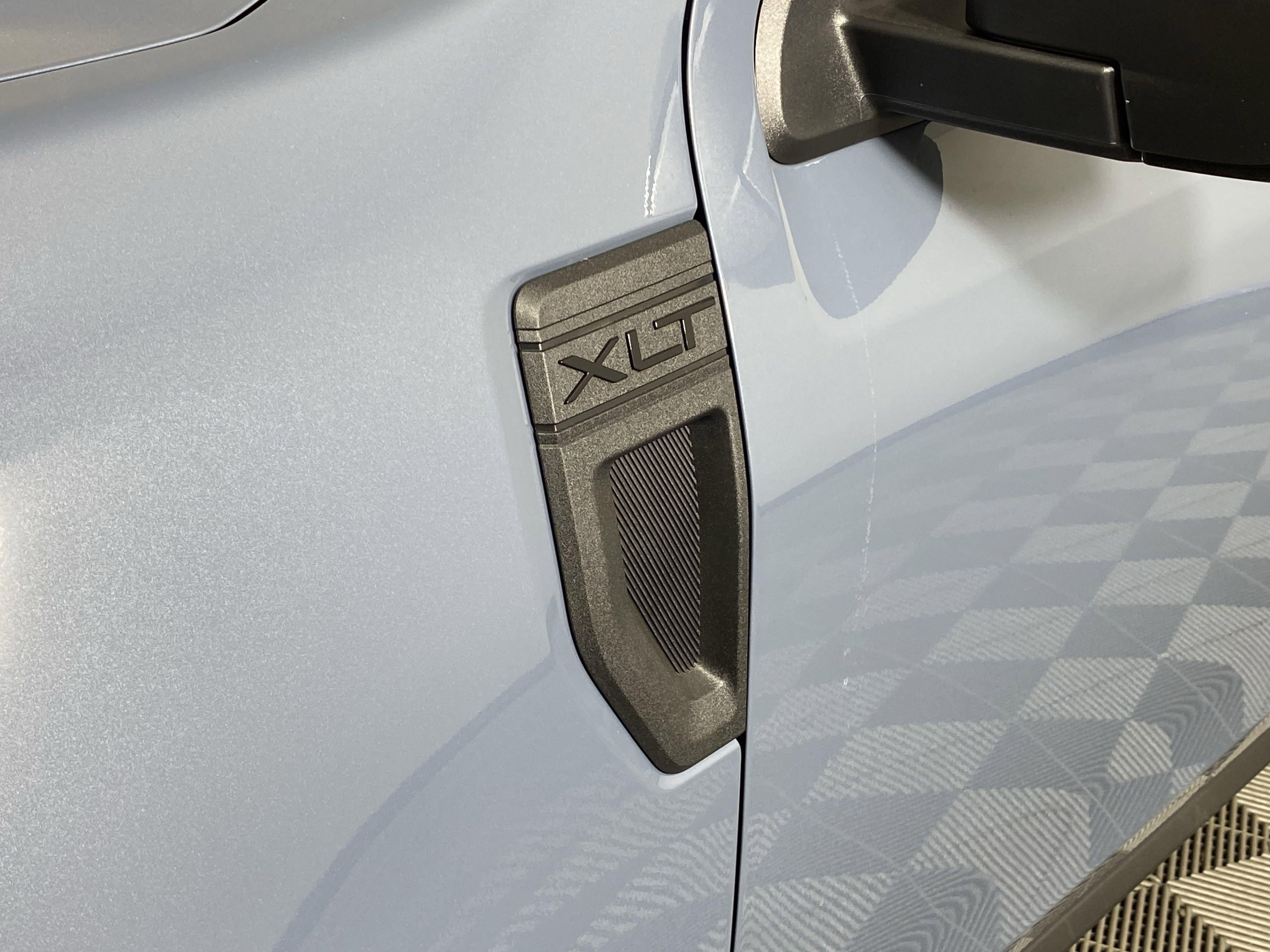 2025 Ford Maverick XLT - Photo 9