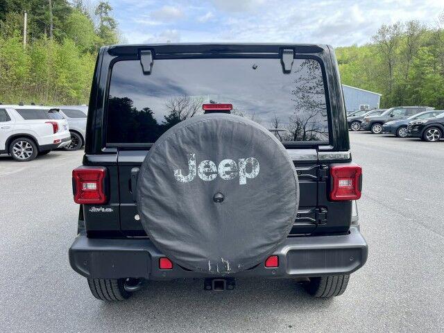 2020 Jeep Wrangler Sahara Altitude 4X4