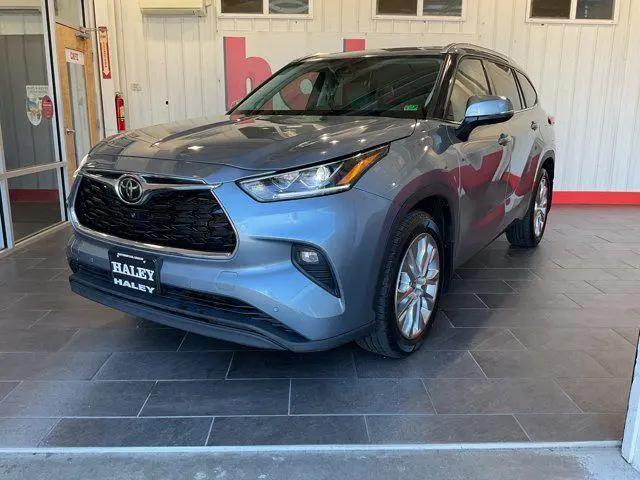 2022 Toyota Highlander Utility 4D Platinum AWD V6 Average Price ...