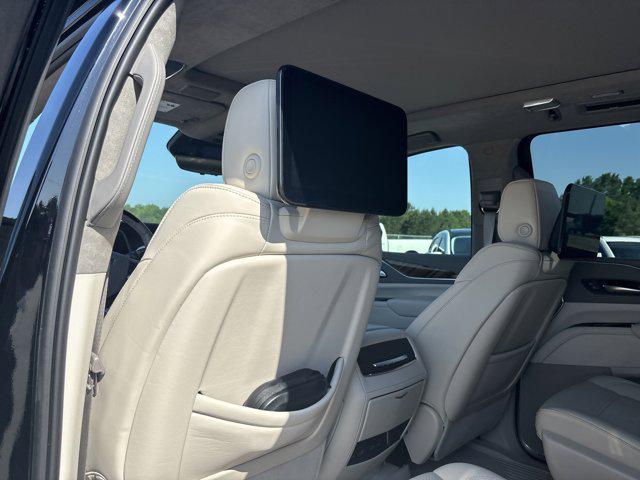 2023 Cadillac Escalade ESV 4WD Sport Platinum