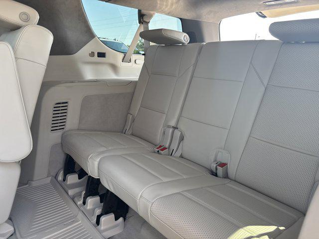 2023 Cadillac Escalade ESV 4WD Sport Platinum